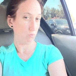 Meet your Posher, Cynthia